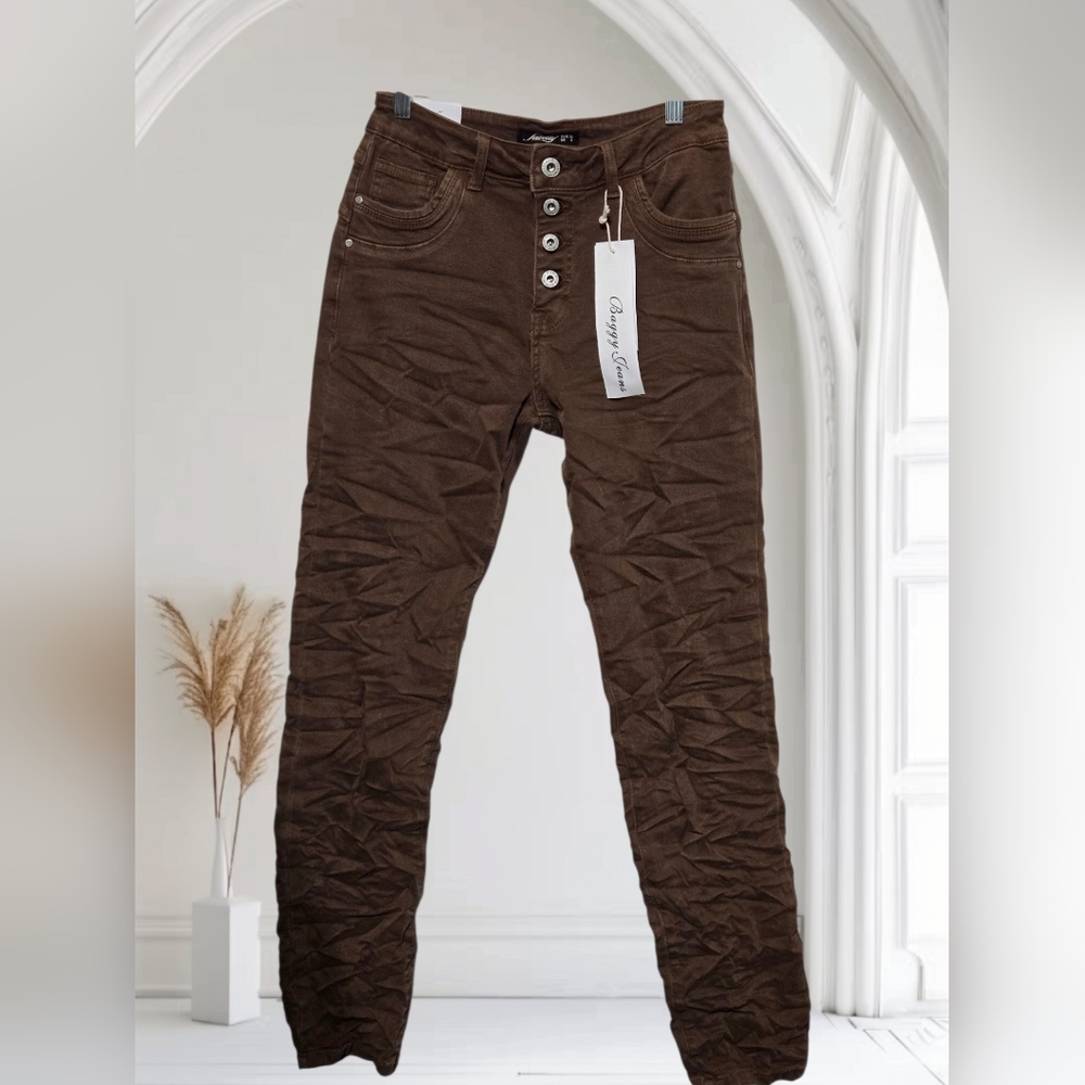#984 Jewelly Chocolate Straight Leg Skinny Jeans